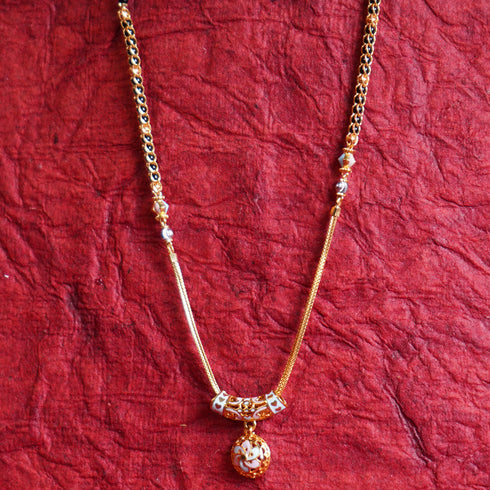 22 Carat Gold Black Beads With Links And Locket Type Mangalsutra 9.19g by Mahita Collections